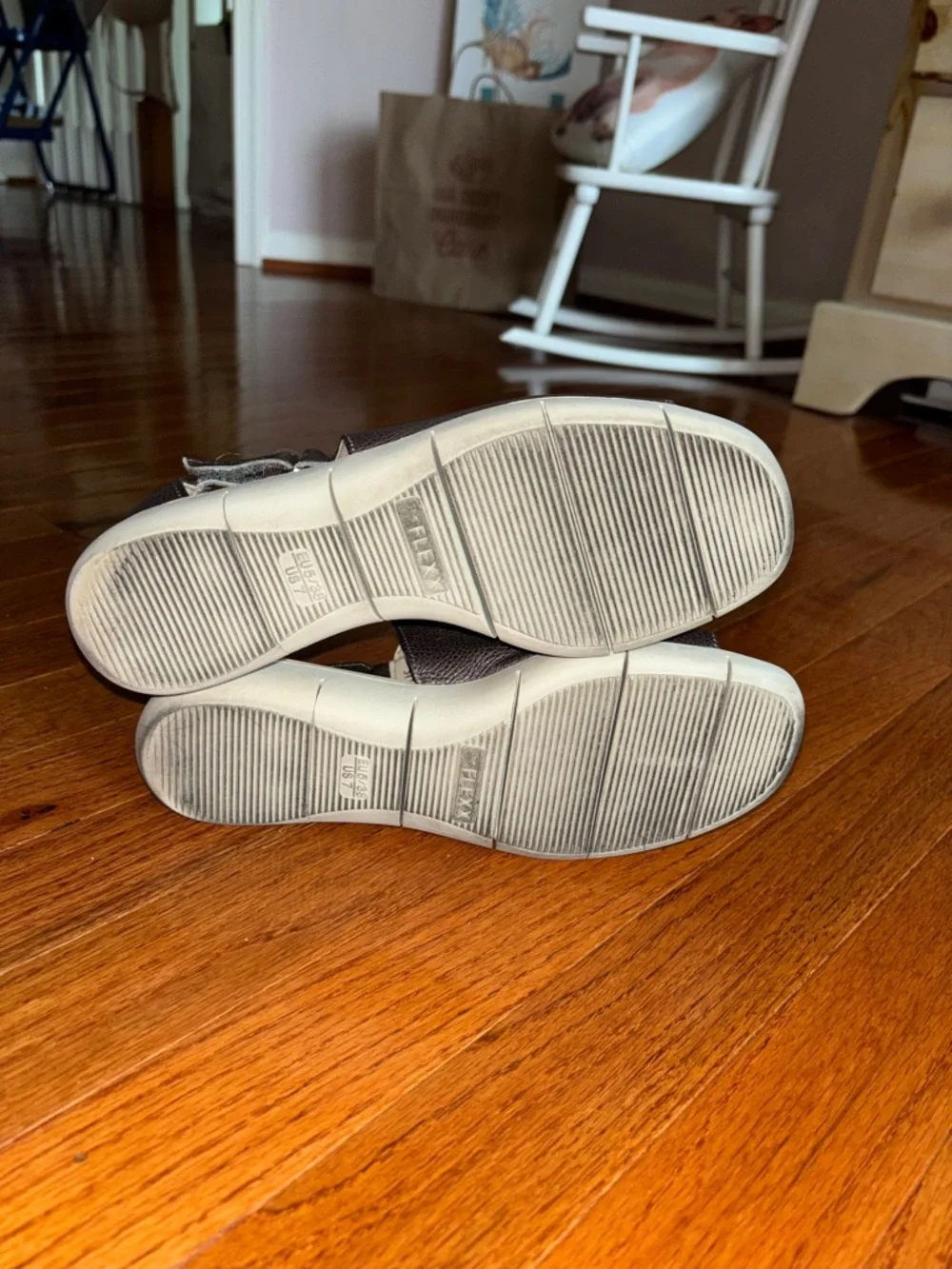 The Flexx Women’s Silver Front Row Dress Sandal Size 7